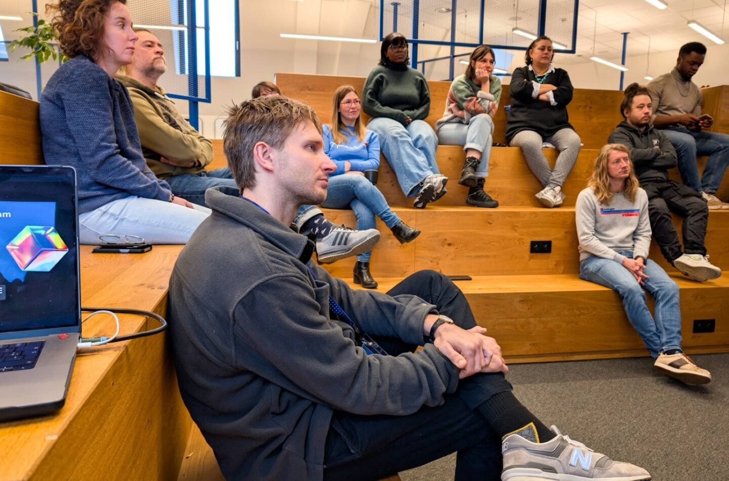 PXL 20251120 090247333