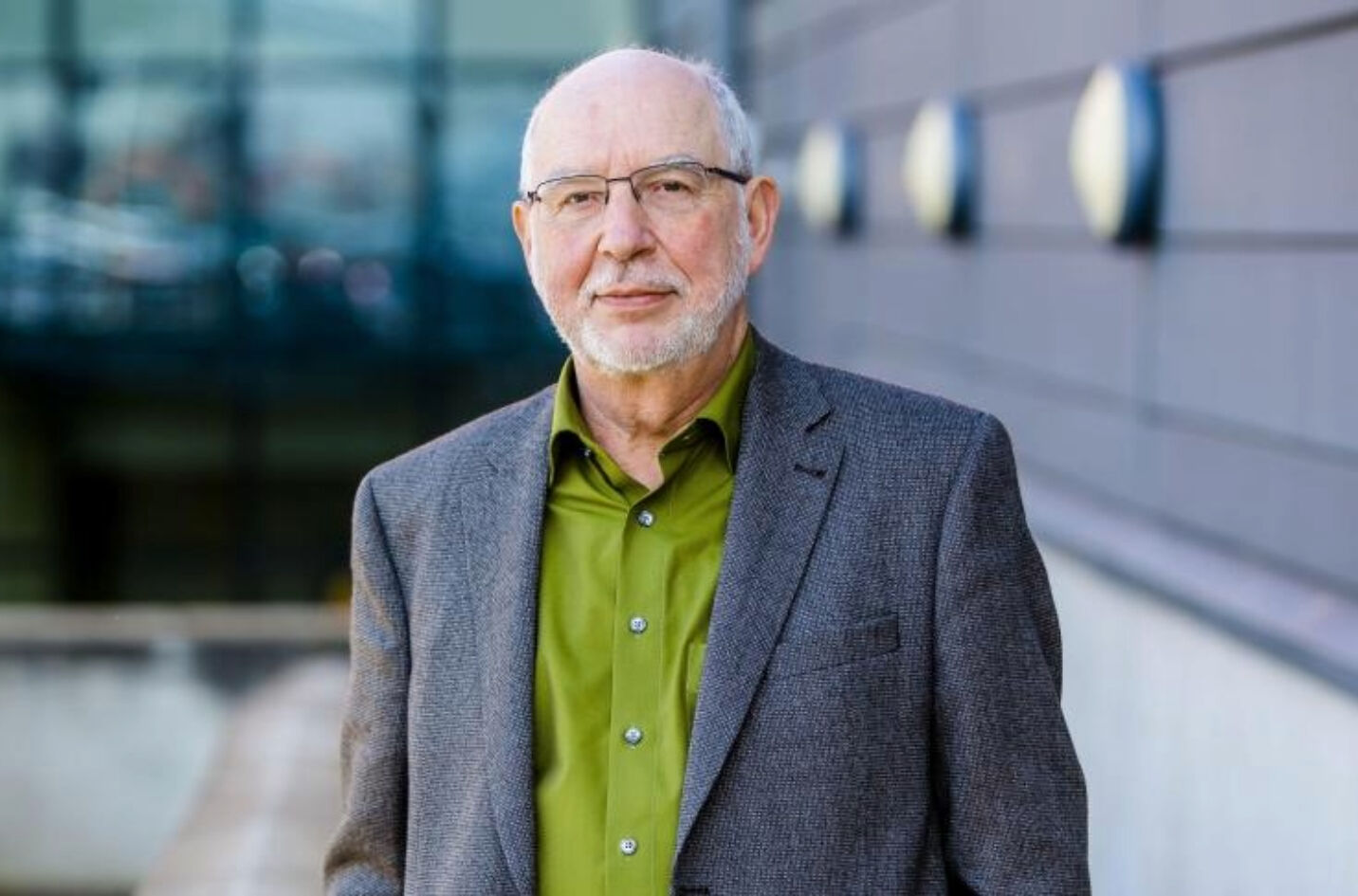 B9722136184 Z 1 20200106174909 000 GBVF83 RS8 1 01