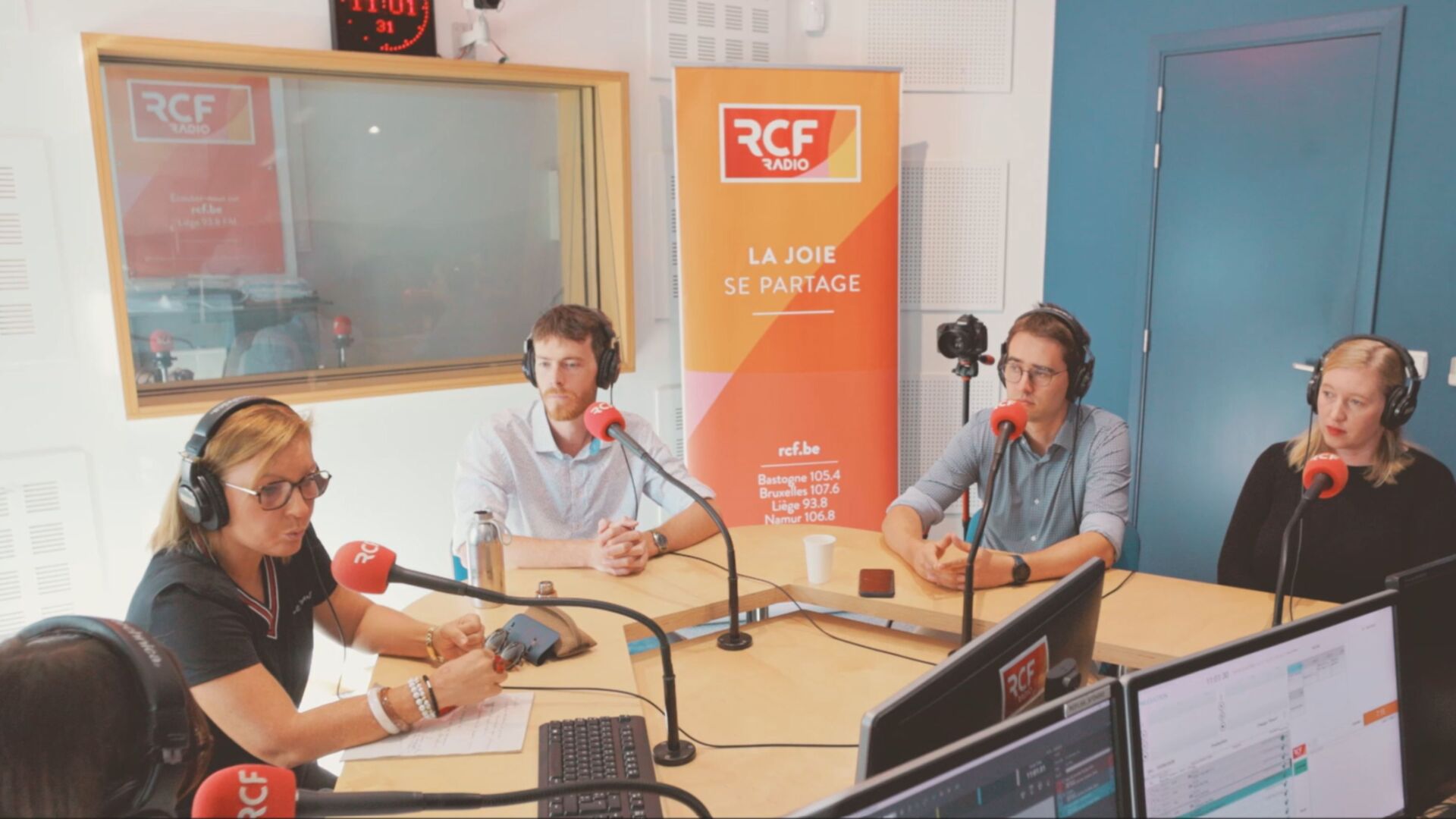 Cover Radio RCF Eau 0926